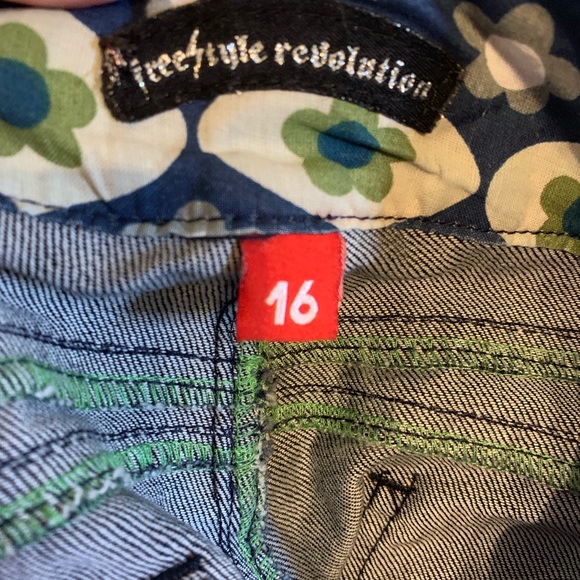 Freestyle Revolution denim capris, size 16 - Picture 4 of 8